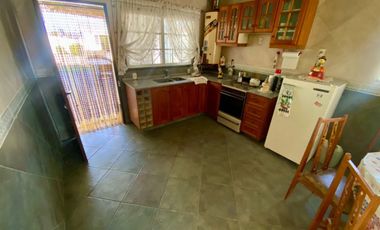 SE VENDE CASA 2 DORMITORIOS VILLA CARLOS PAZ