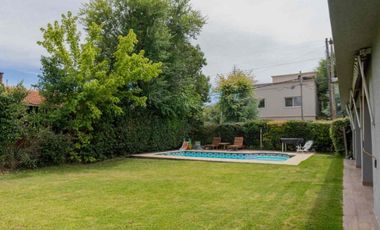 Venta casa 3 amb remodela A/CRED. 2 Lotes internos