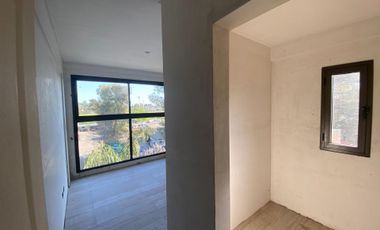 VENTA DEPTO 3 AMB PARQUE LELOIR TERRAZA PROPIA