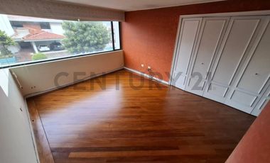 En Venta departamento en Balcones del Norte de 135m2 al norte de Quito