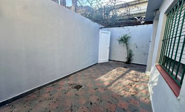 Venta PH 3 ambientes en planta baja Quilmes centro