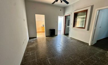 Venta PH 3 ambientes en planta baja Quilmes centro