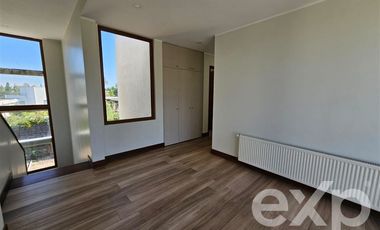 Casa en Venta en Condominio Algarobal