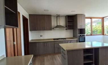Casa en Venta en Condominio Algarobal