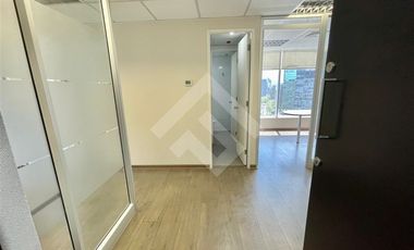 Oficina en Arriendo en Av Providencia entre Padre Mariano / Antonio Bellet