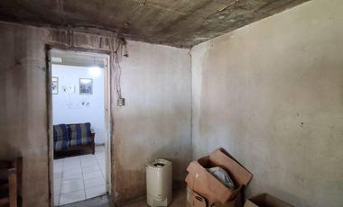 En Venta, Casa de 3 dormitorios, a reciclar,  B° Confluencia, Neuquén