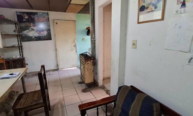 En Venta, Casa de 3 dormitorios, a reciclar,  B° Confluencia, Neuquén