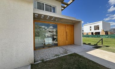 Casa en  Venta en Barrio  Araucarias Puertos