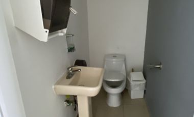 Renta oficinas, consultorios. Col. La Paz. Reforma