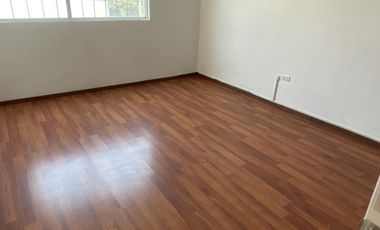 Renta oficinas, consultorios. Col. La Paz. Reforma