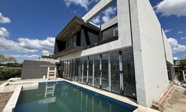 Casa en  Venta y. Alquiler en El Yacht Nordelta