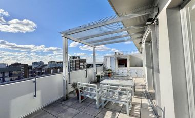 Alquiler 3 ambientes San ISISDRO. Con terraza, parrilla y VISTA AL HIPODROMO Y AL RIO