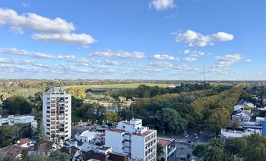 Alquiler 3 ambientes San ISISDRO. Con terraza, parrilla y VISTA AL HIPODROMO Y AL RIO