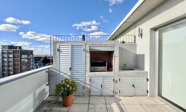 Alquiler 3 ambientes San ISISDRO. Con terraza, parrilla y VISTA AL HIPODROMO Y AL RIO