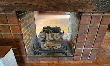 Venta Casa 4 Amb. Ramos Mejía  Fondo Libre  Apto crédito