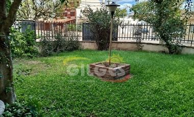 Venta Casa 4 Amb. Ramos Mejía  Fondo Libre  Apto crédito
