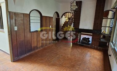 Venta Casa 4 Amb. Ramos Mejía  Fondo Libre  Apto crédito