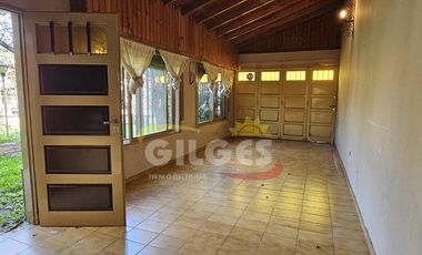 Venta Casa 4 Amb. Ramos Mejía  Fondo Libre  Apto crédito