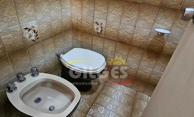 Venta Casa 4 Amb. Ramos Mejía  Fondo Libre  Apto crédito