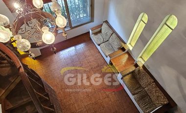 Venta Casa 4 Amb. Ramos Mejía  Fondo Libre  Apto crédito