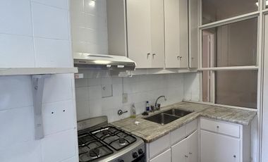 Alquiler 3 amb. sobre Av. Alvear c/ patio propio