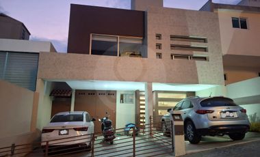 VILADECO Casa en condominio en venta en Lomas de Bellavista