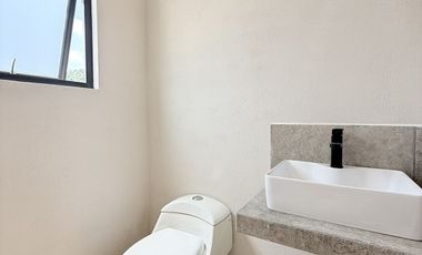 Casa en venta con habitación en planta baja- Excelentes espacios sociales
