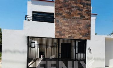Casa en venta con habitación en planta baja- Excelentes espacios sociales