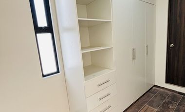 Casa en venta con habitación en planta baja- Excelentes espacios sociales