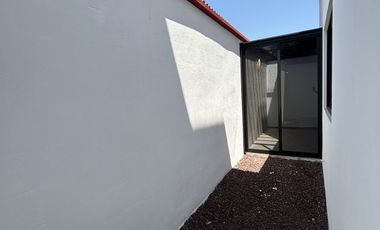 Casa en venta con habitación en planta baja- Excelentes espacios sociales