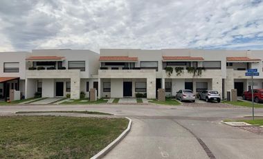 ALTOZANO CASA AMUEBLADA EN RENTA