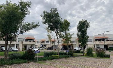 ALTOZANO CASA AMUEBLADA EN RENTA