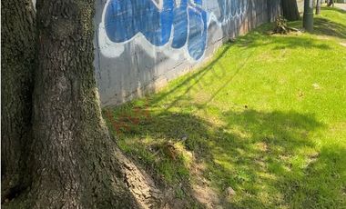 Terreno en venta cerca de Santa Fe, ideal para desarrolladores con uso de suelo comercial.