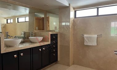 Espectacular Casa en Venta en Residencial San Carlos