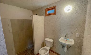 TERRENO EN VENTA CON CASA EN ACATITLAN