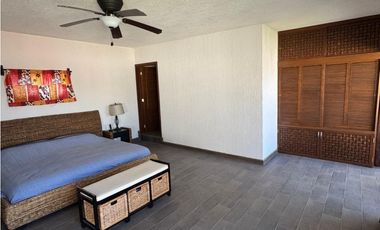 CASA EN RENTA A ORILLA DEL LAGO TEQUES “MC.