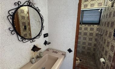 CASA EN RENTA A ORILLA DEL LAGO TEQUES “MC.