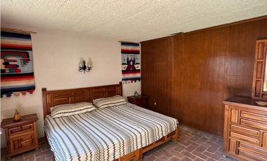 CASA EN RENTA A ORILLA DEL LAGO TEQUES “MC.