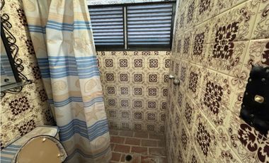 CASA EN RENTA A ORILLA DEL LAGO TEQUES “MC.