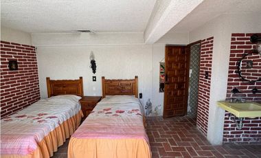 CASA EN RENTA A ORILLA DEL LAGO TEQUES “MC.