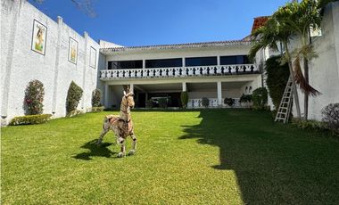 CASA EN RENTA A ORILLA DEL LAGO TEQUES “MC.