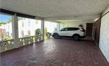 CASA EN RENTA A ORILLA DEL LAGO TEQUES “MC.