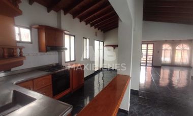 VENTA de CASAS en CALDAS