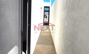 Casa de 1 Piso al Norte, en Hacienda SantaAna