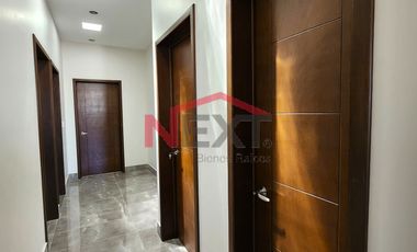 Casa de 1 Piso al Norte, en Hacienda SantaAna
