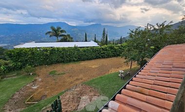 ARRIENDO de FINCAS en COPACABANA