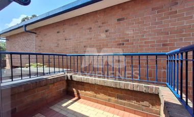 ARRIENDO de CASAS en LA ESTRELLA