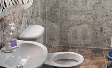ARRIENDO de LOCALES en MEDELLIN