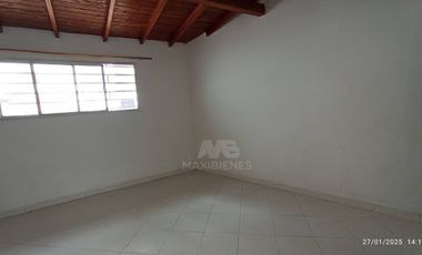 ARRIENDO de CASAS en SABANETA