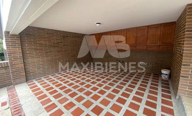 ARRIENDO de CASAS en MEDELLIN